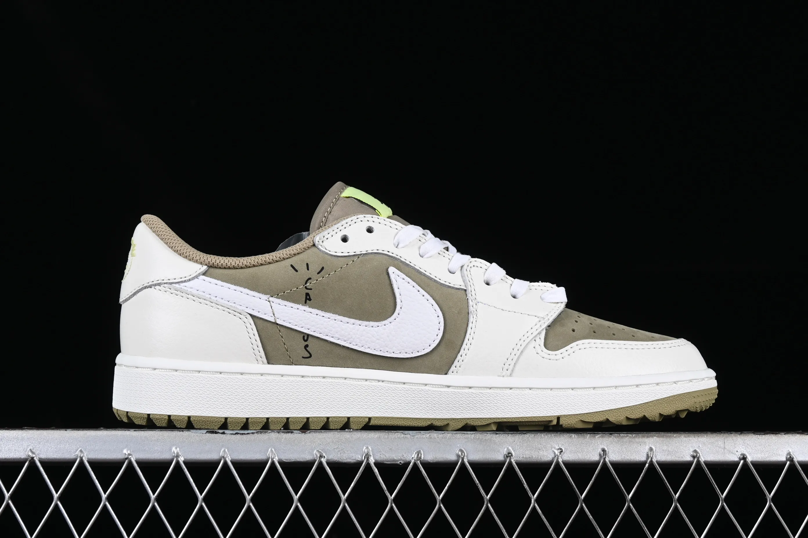 All Categories Air Jordan Jordan Series Basketball Shoes Air Jordan 1 Low OG Version Travis Scott x Air Jordan 1 Low G NRC AJ1 Joe 1 Joint Undercut FZ3124-200